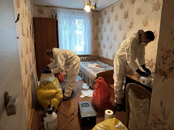 Ozonowanie po zgonie Lublin – generator ozonu i worki na odpady medyczne w mieszkaniu obsługiwanym przez Bestclean24